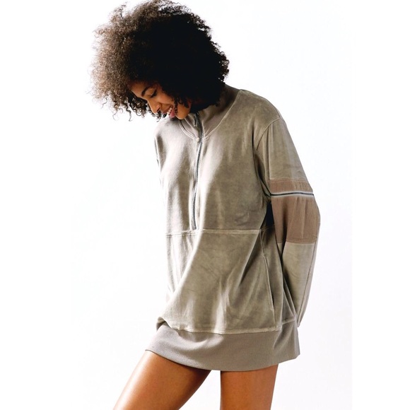 UO Silence + Noise Velour Oversized Popover Jacket - Picture 3 of 11